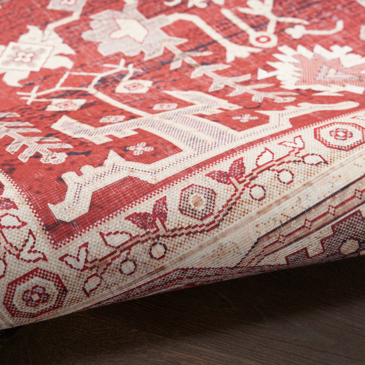 Vintage Home VNH02 Red Rug