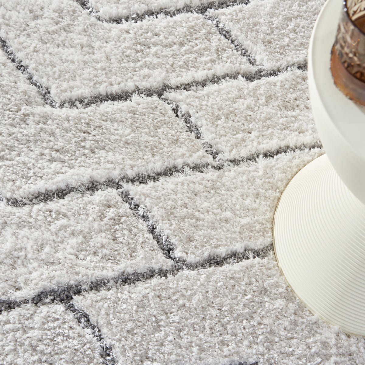 Dreamy Shag DRS03 Ivory Grey Rug