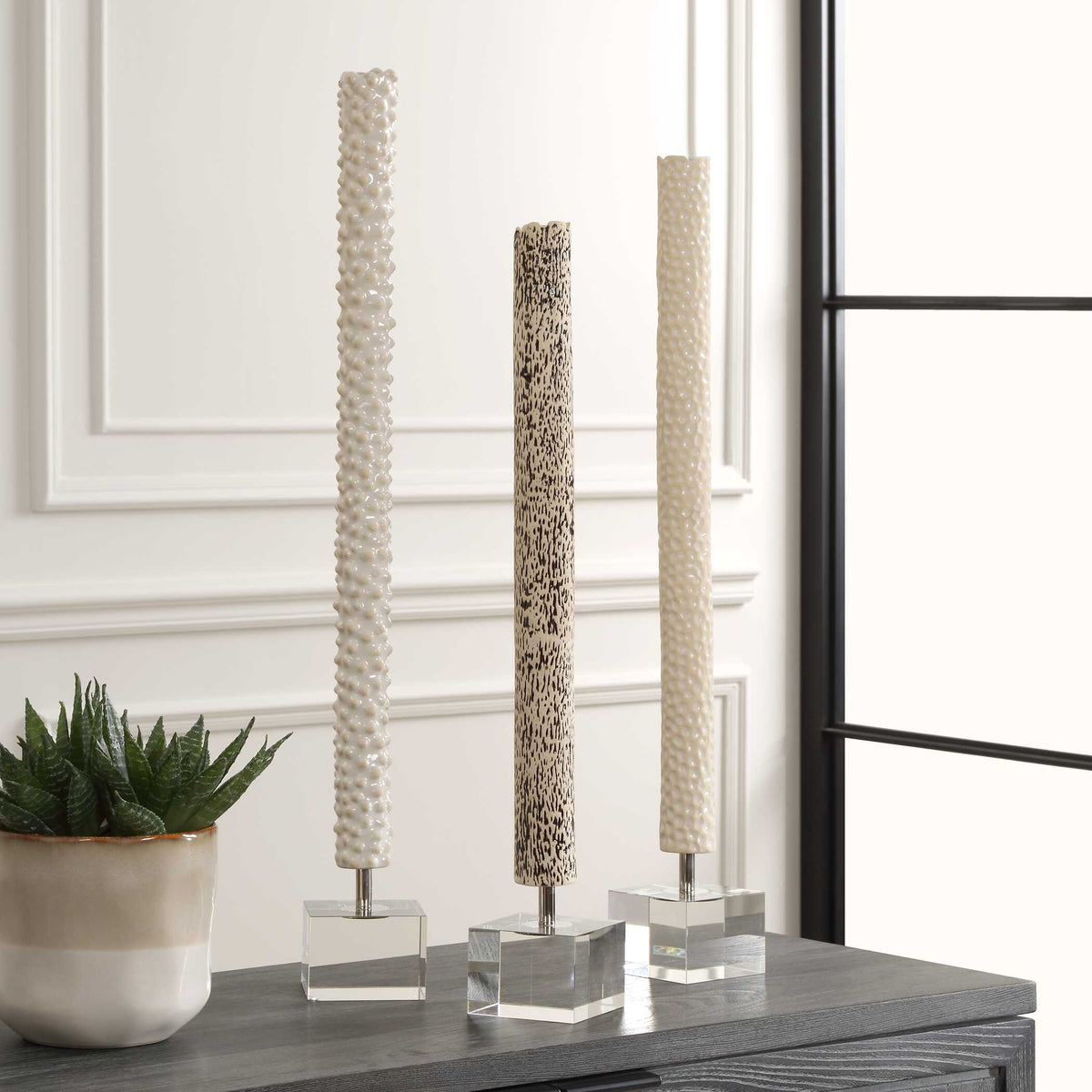 Makira Cylindrical Sculptures Set/3