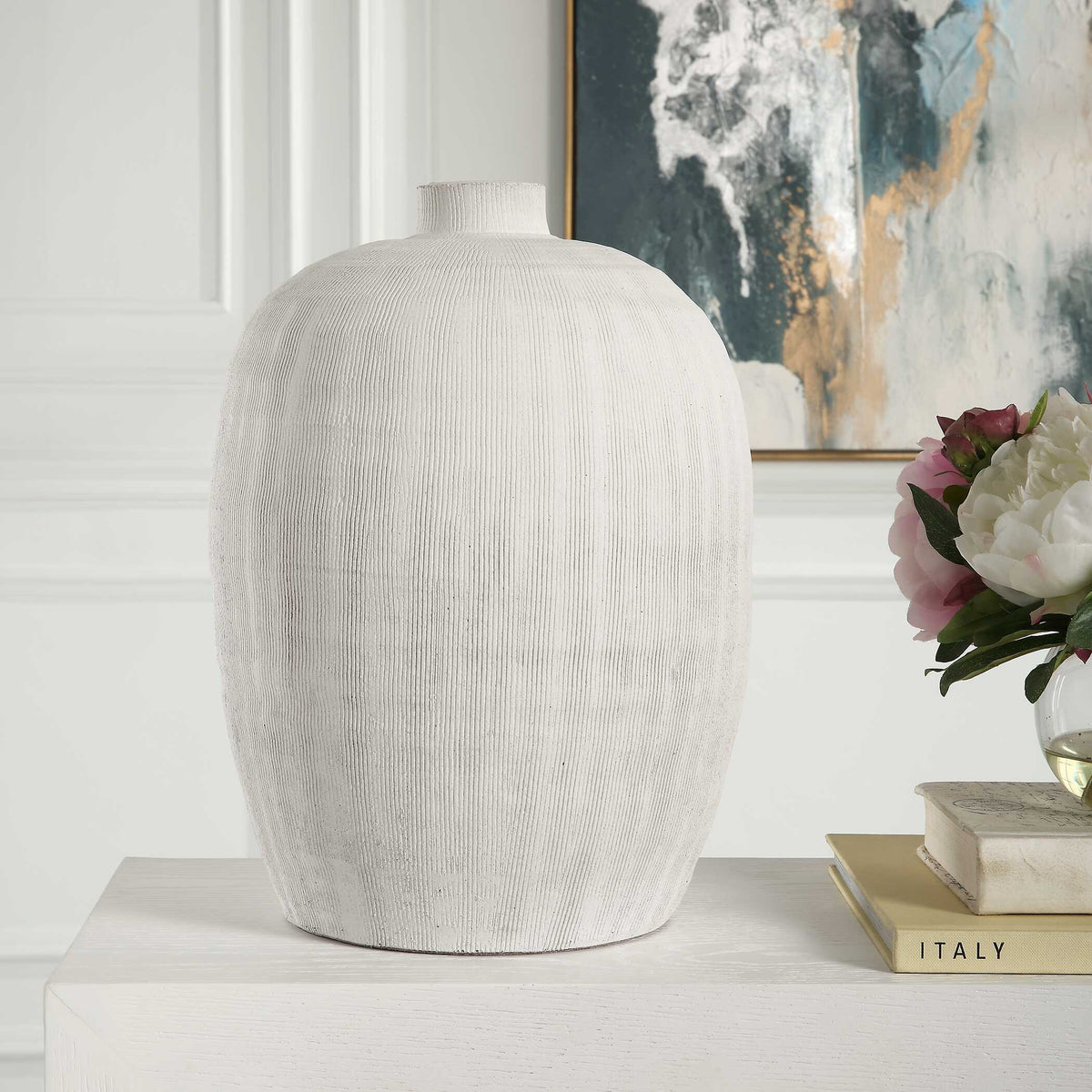 Floreana White Vase
