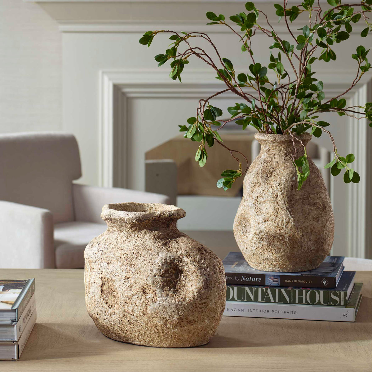 Ancient Echos Vases Set/2
