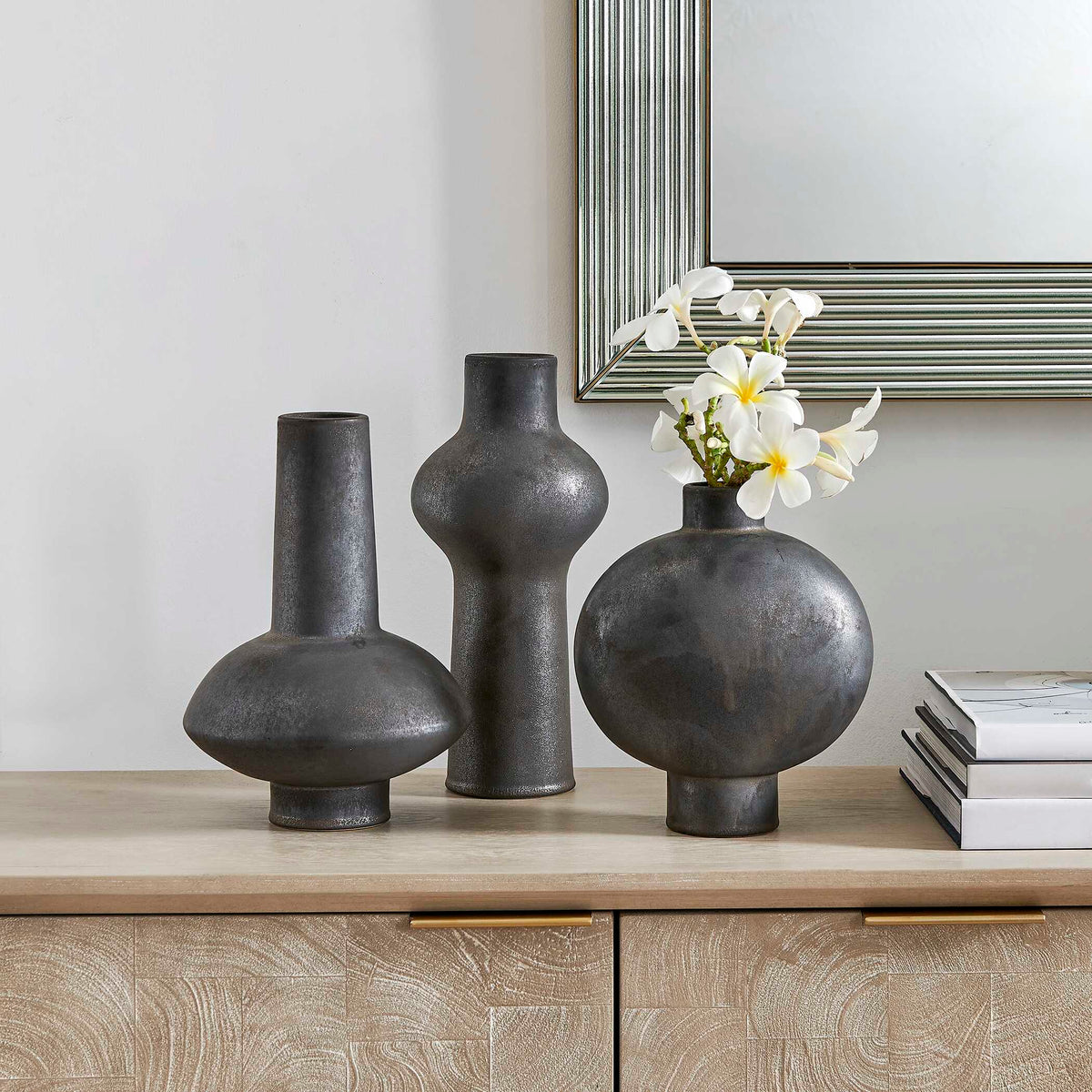 Charcoal Bloom Indoor-Outdoor Vases Set/3