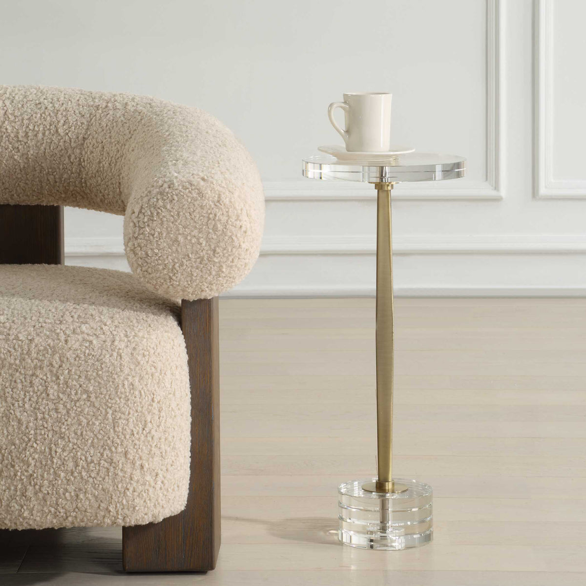 Groove Crystal Drink Table