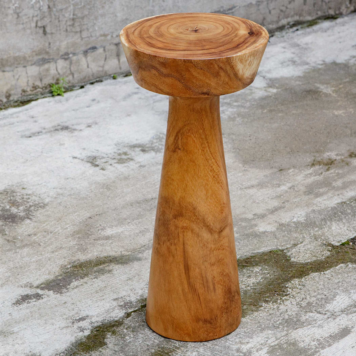 Mano Drink Table