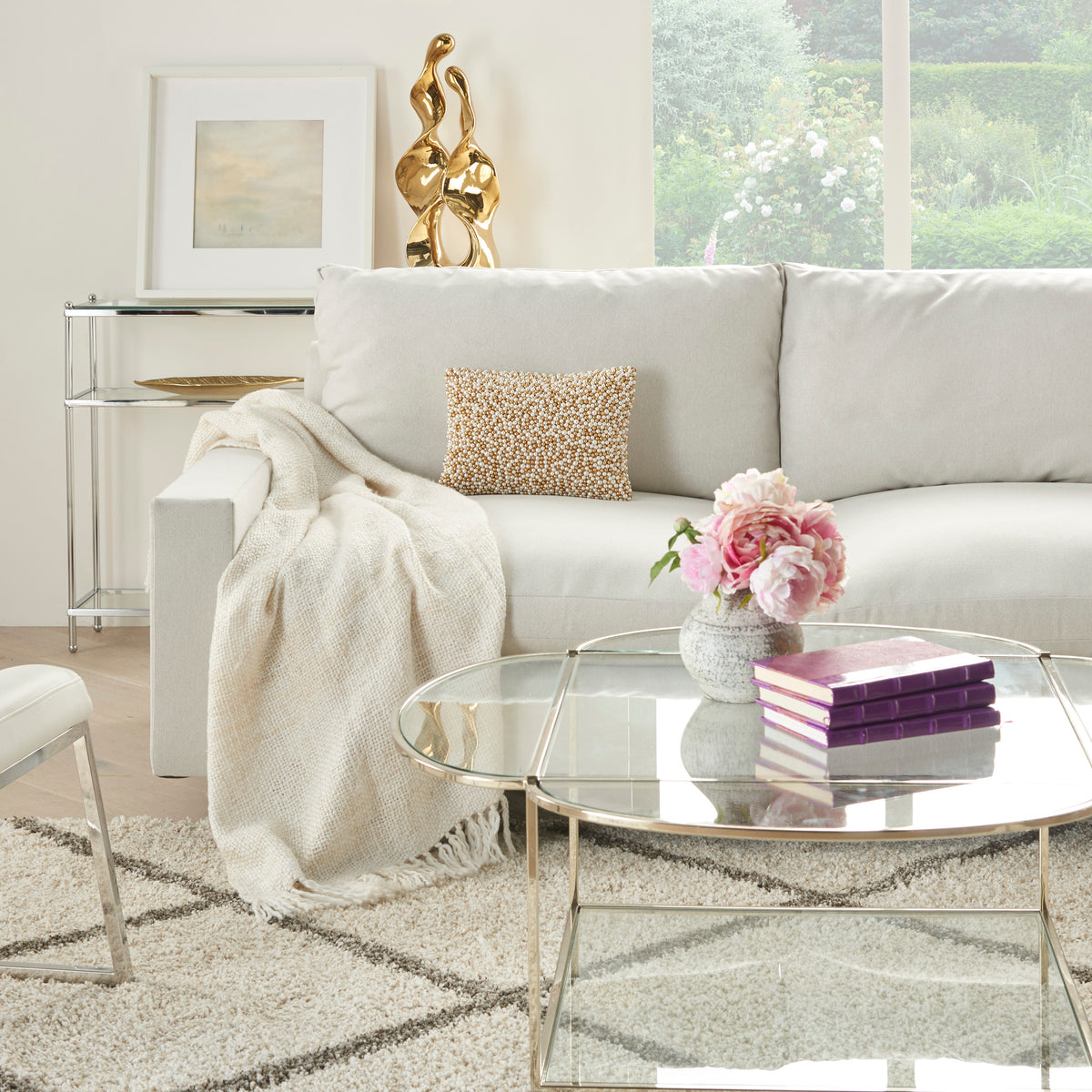 Sofia Z2001 Ivory Gold 10" x 14" Throw Pillows