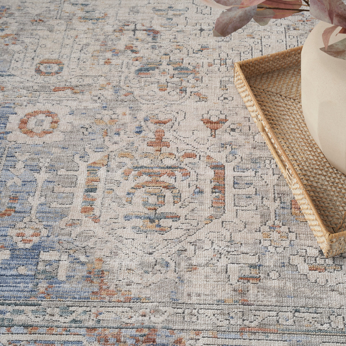 Elegant Heirlooms ELH03 Ivory Rug
