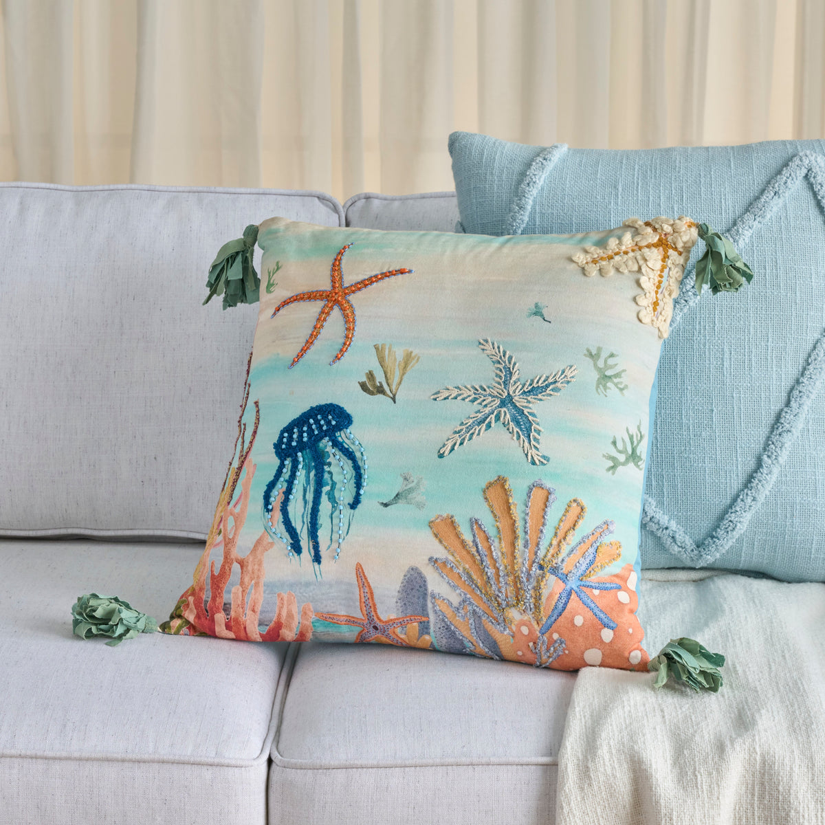 Coastal Accessories GL004 Multicolor 18" x 18" Throw Pillows
