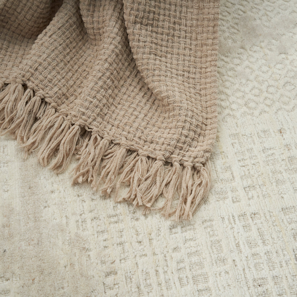 Lifestyle ZH225 Beige 50" x 60" Throw Blankets