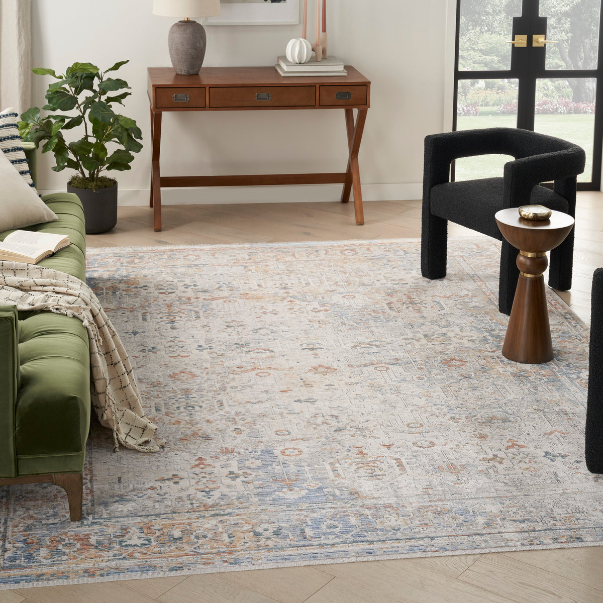 Elegant Heirlooms ELH03 Ivory Rug