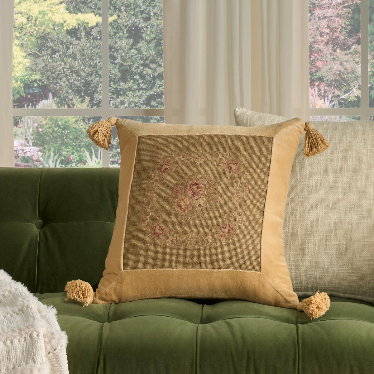 Vintage Pillow VAN5 Olive 18" x 18" Throw Pillows
