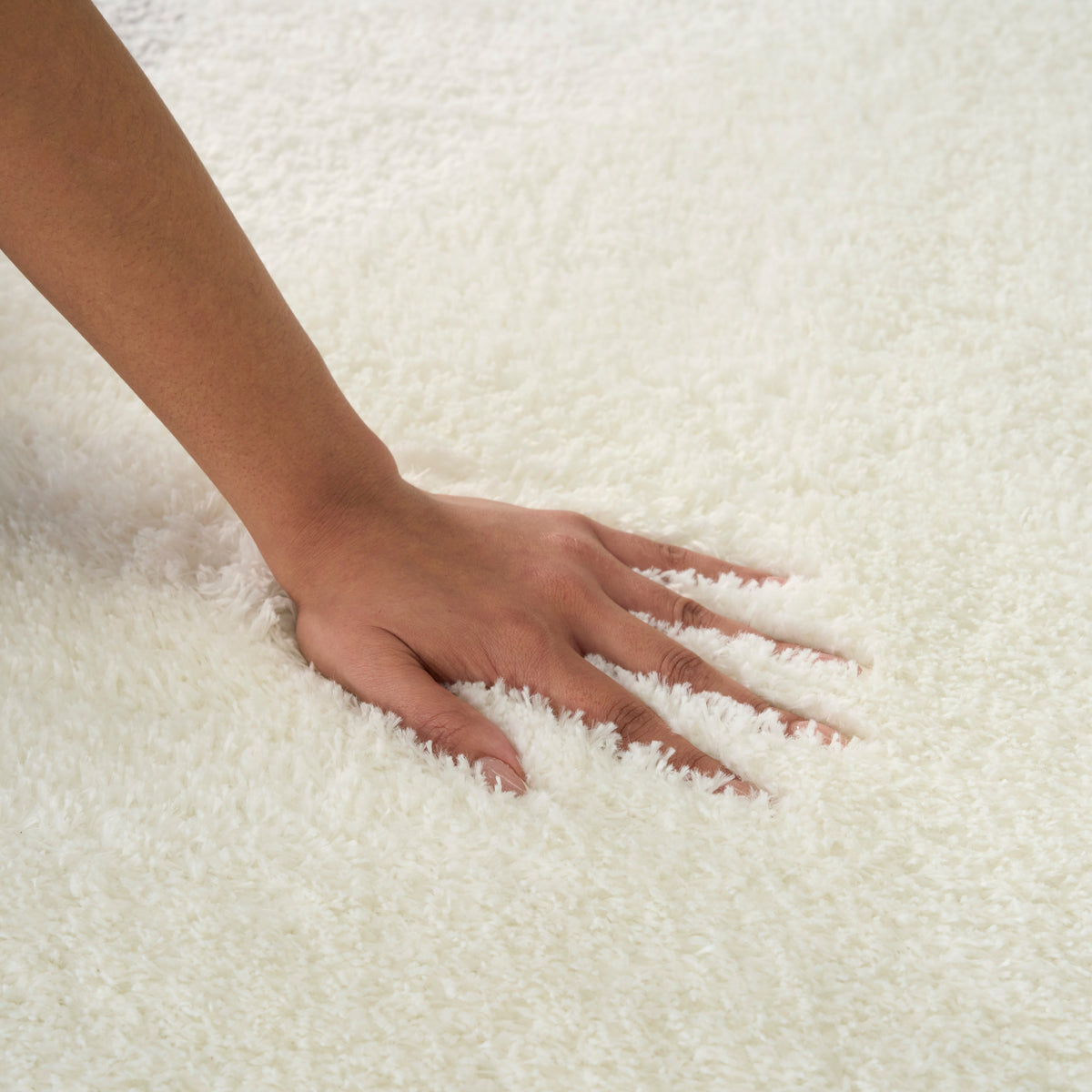 Pacific Shag PCS02 Ivory Black Rug