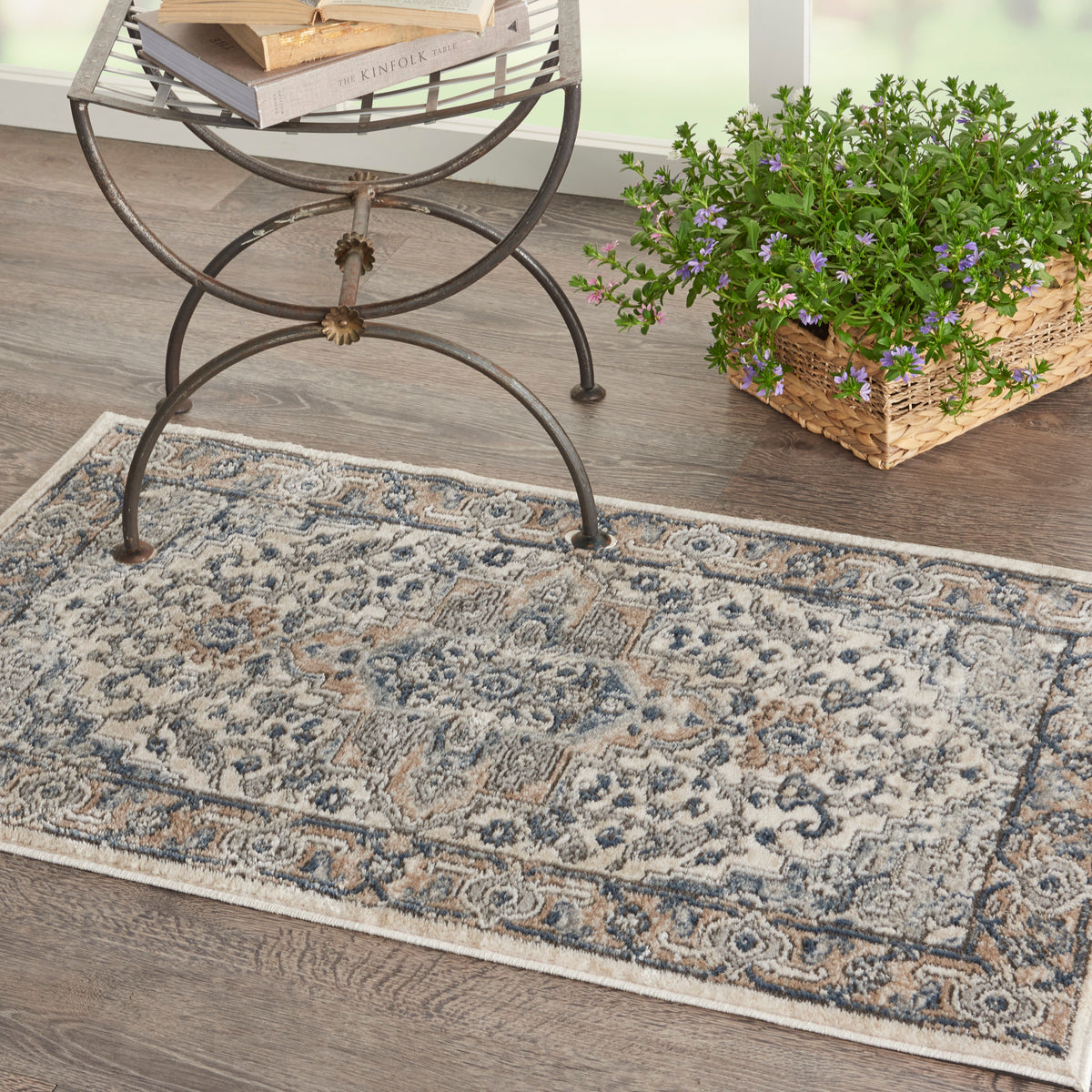 Quarry QUA05 Ivory Grey Rug
