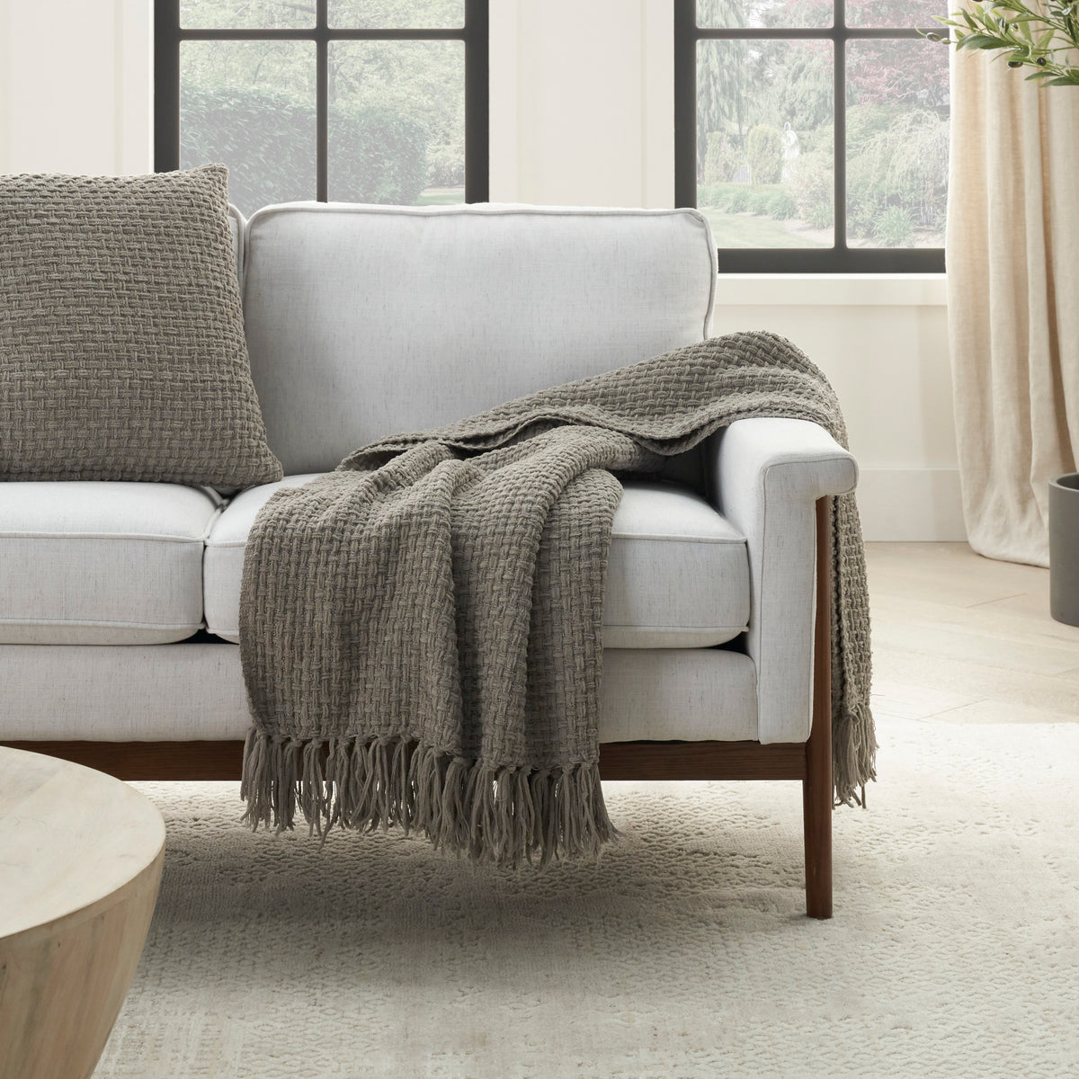 Lifestyle ZH225 Grey 50" x 60" Throw Blankets