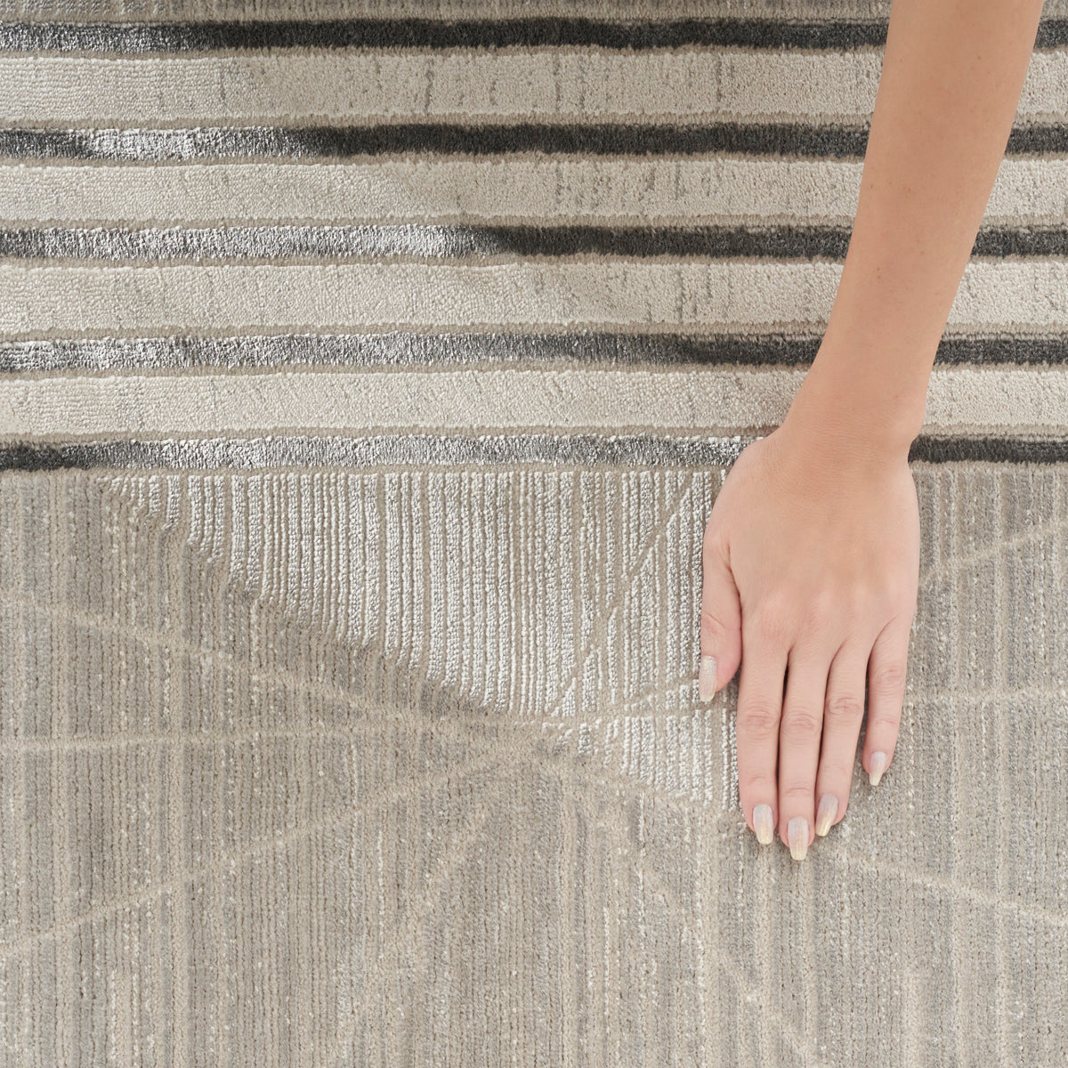 Desire DSR01 Grey Silver Rug