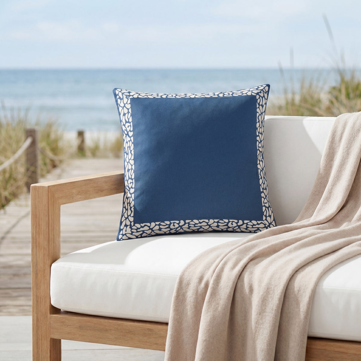 Outdoor Pillows VJ370 Navy 18" x 18" Throw Pillows
