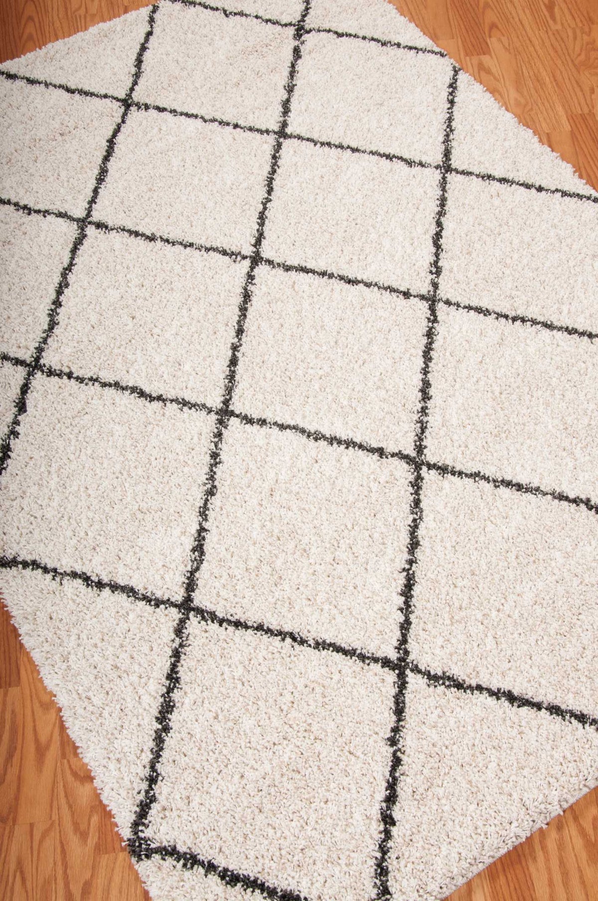 Brisbane BRI03 Ivory Charcoal Rug