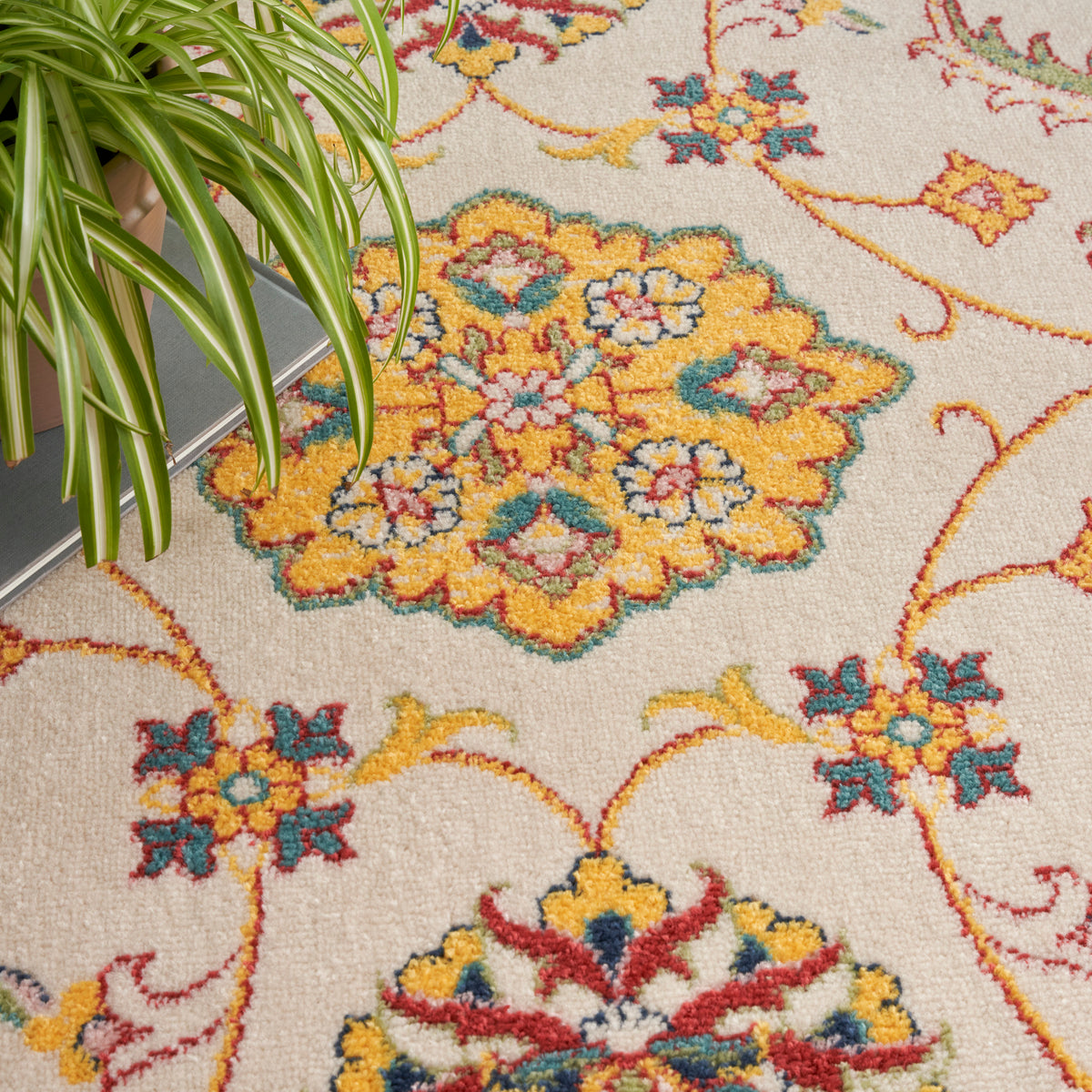 Nourison Essentials NRE05 Ivory Gold Rug
