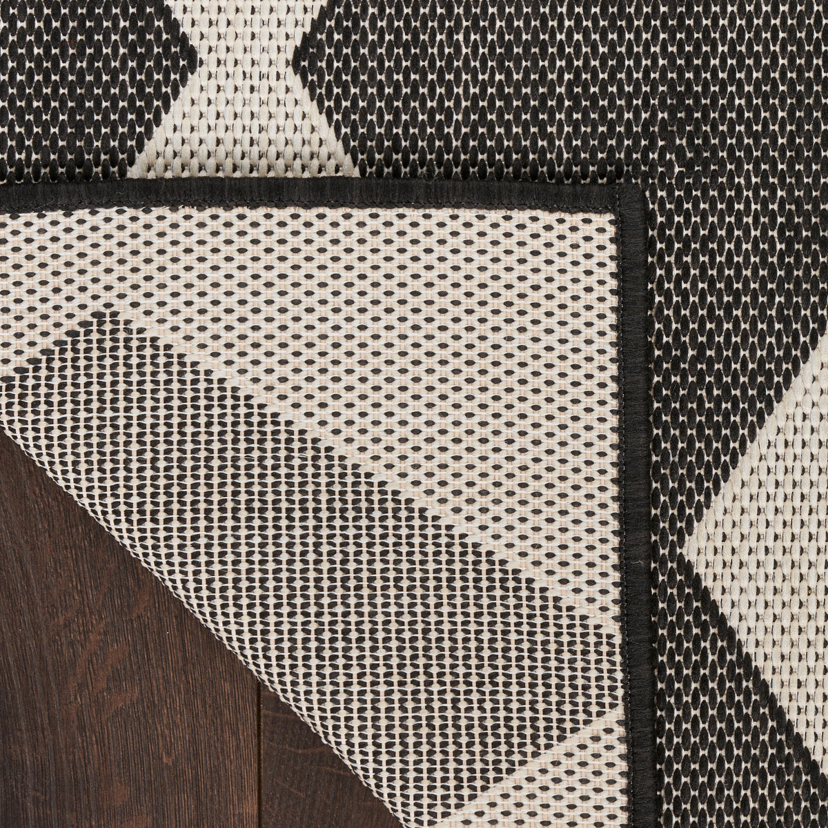 Positano POS04 Black Rug