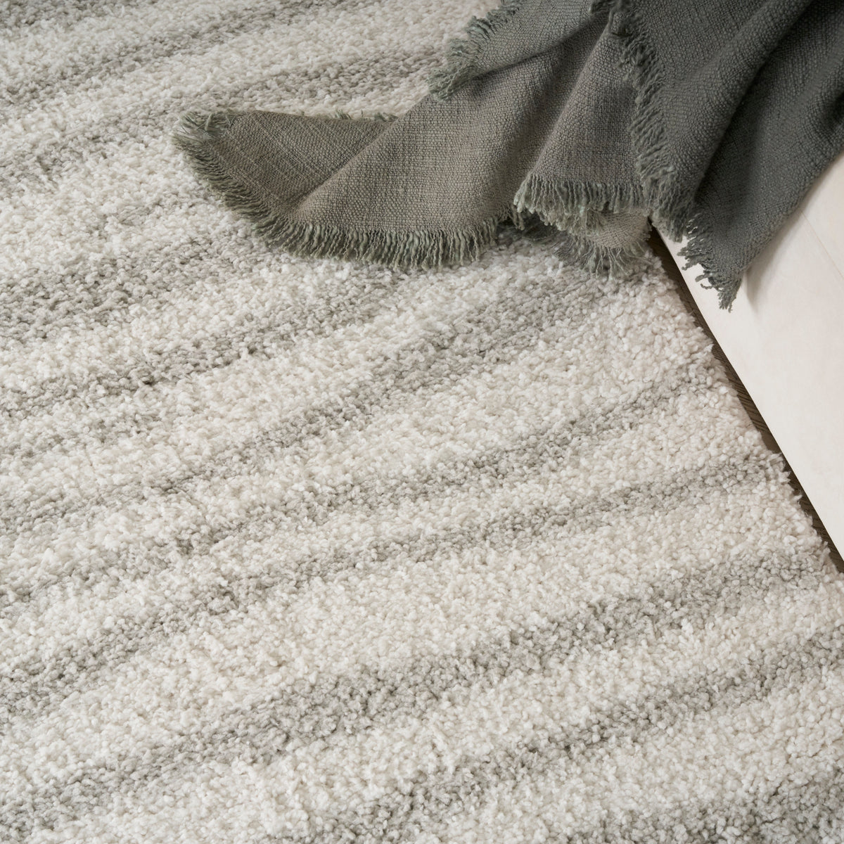 Modern Shag MMD05 Ivory Grey Rug