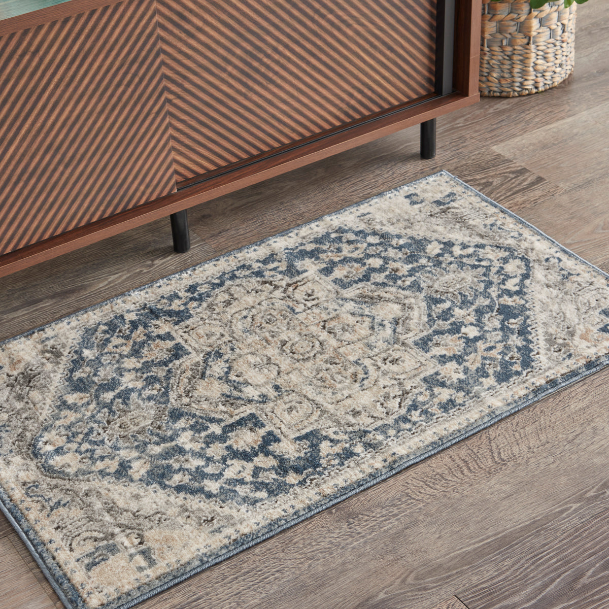 Quarry QUA08 Ivory Blue Rug