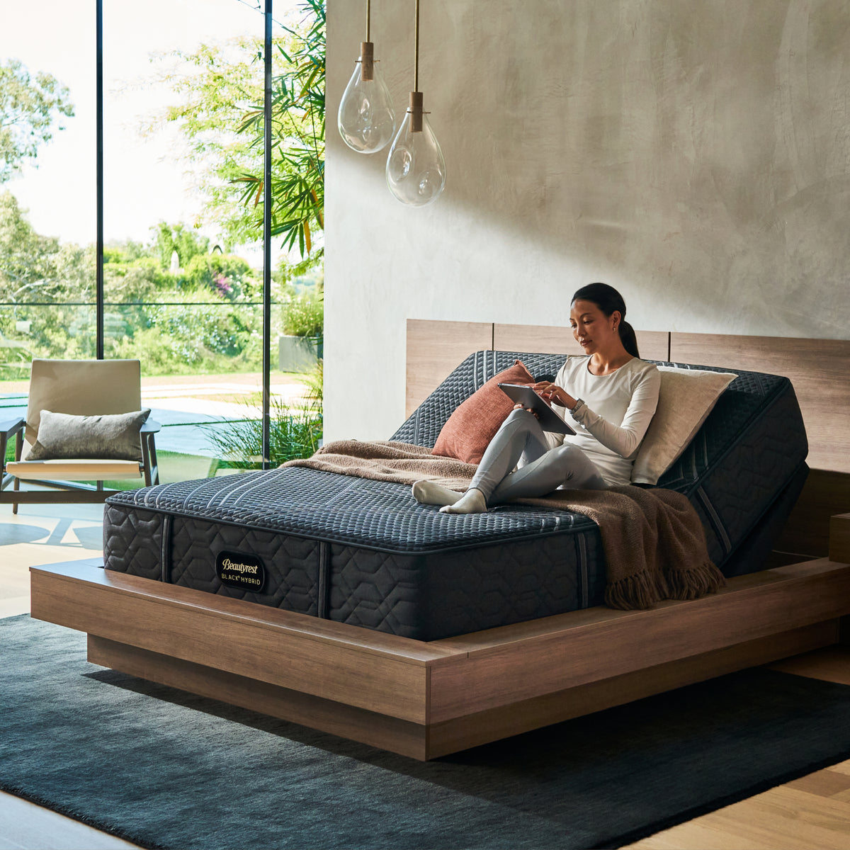 Beautyrest Black® Series One 12.5" Hybrid Plush Mattress