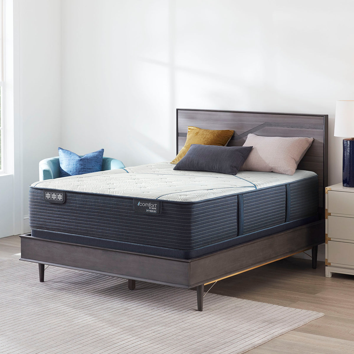 iComfort CF 3000 14.5" Hybrid Medium Mattress