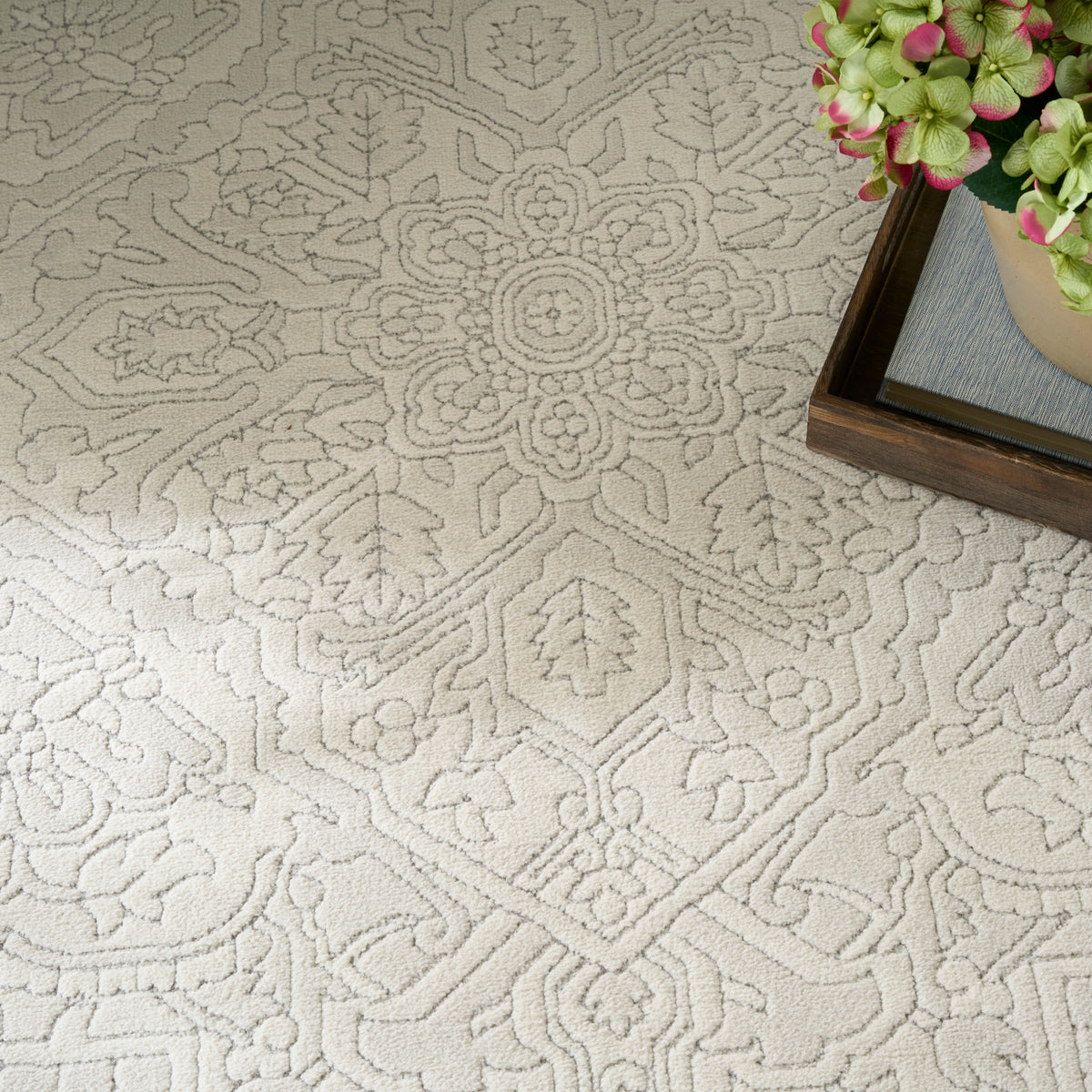Grace GCE02 Ivory Light Grey Rug