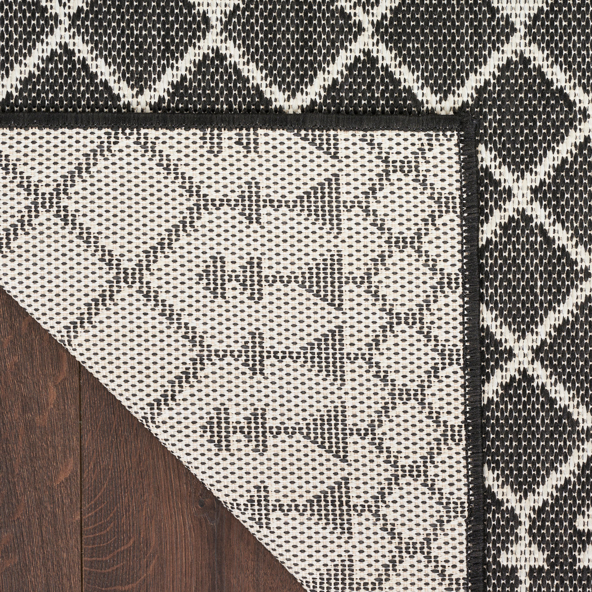 Positano POS02 Black Rug