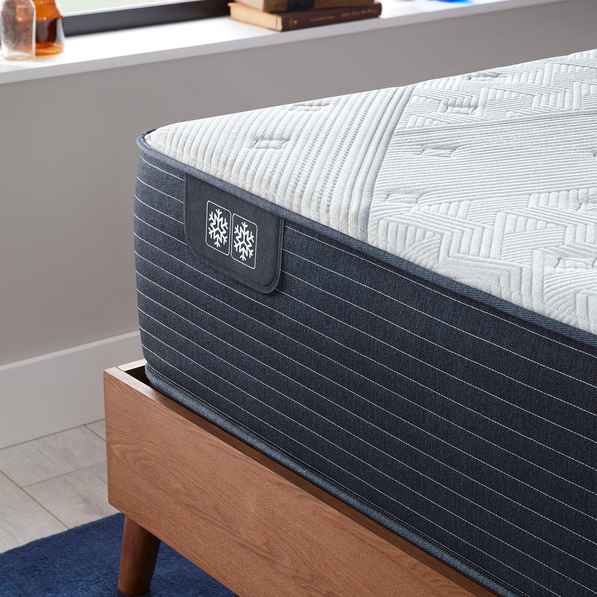 iComfort CF 2000 13.5" Hybrid Plush Mattress