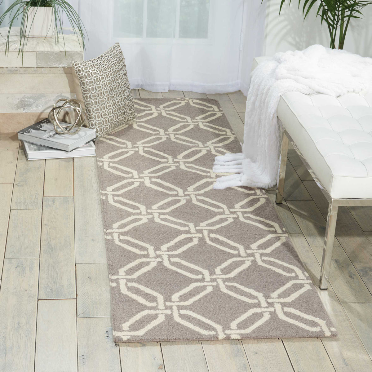 Linear LIN08 Silver Rug