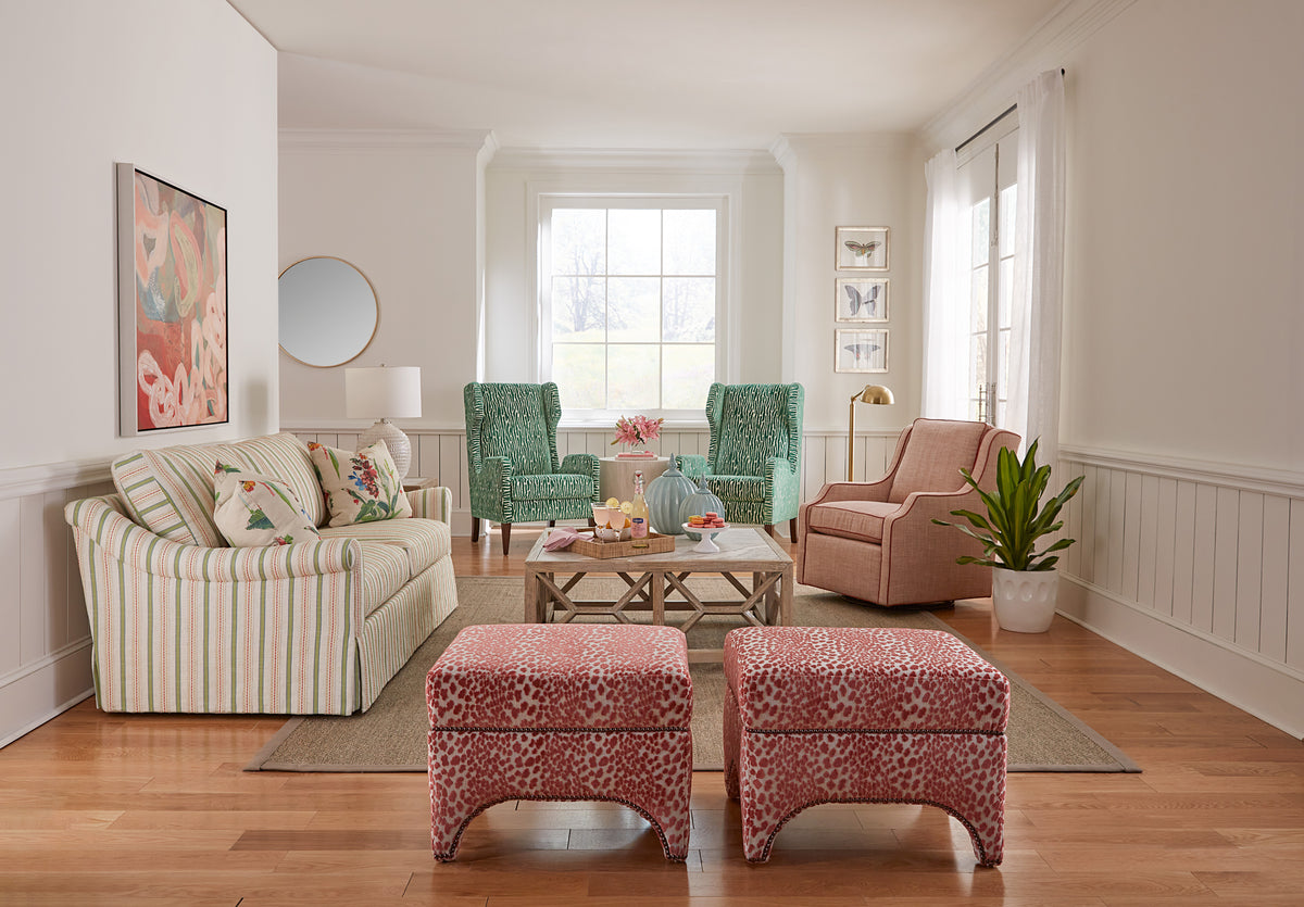 Allura Ottoman