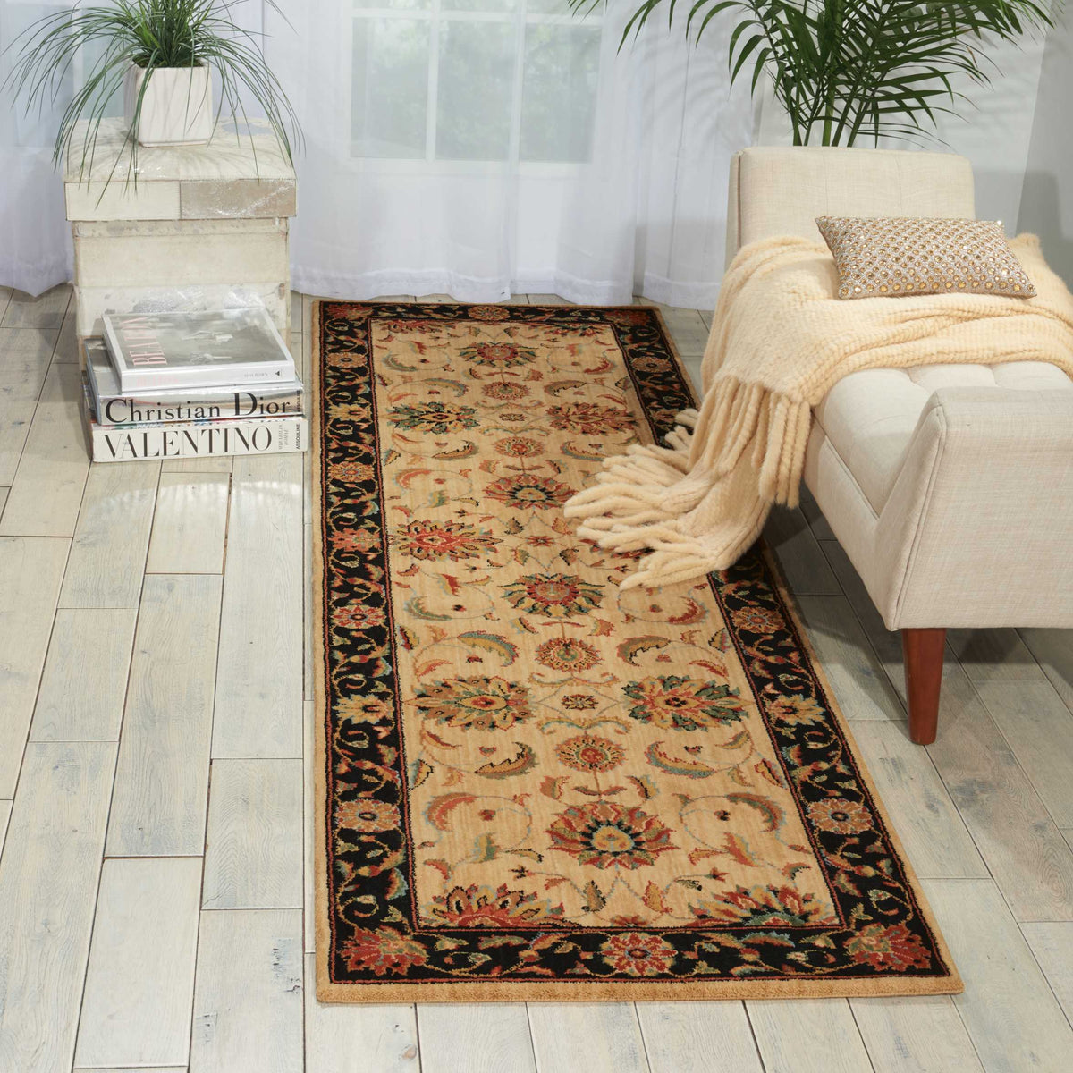 Living Treasures LI04 Ivory Black Rug