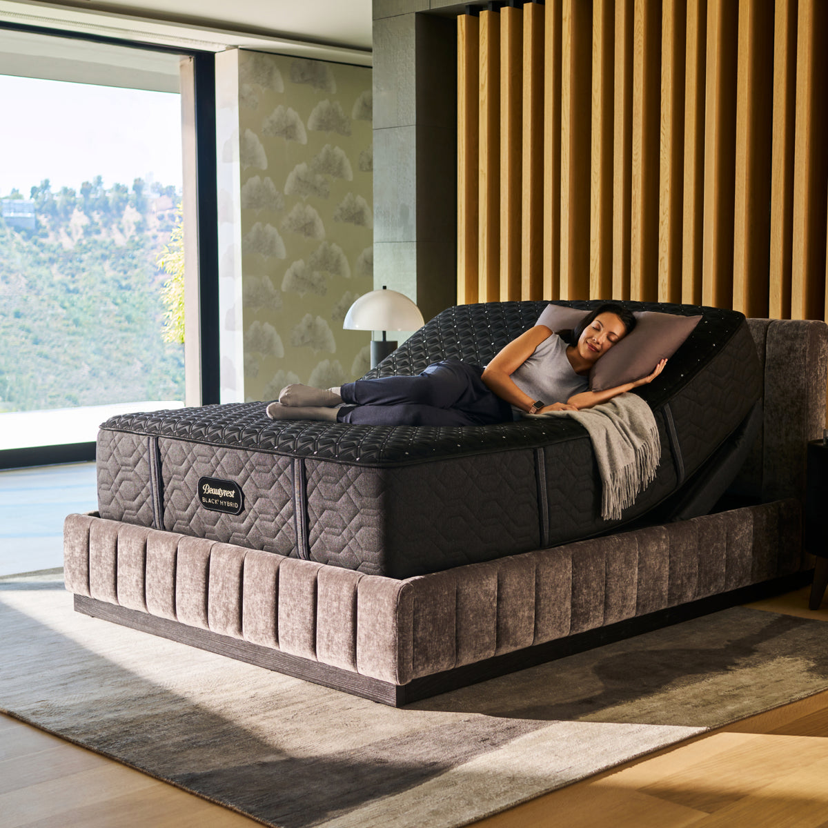 Beautyrest Black® Series Three 14.5" Hybrid Plush Mattress
