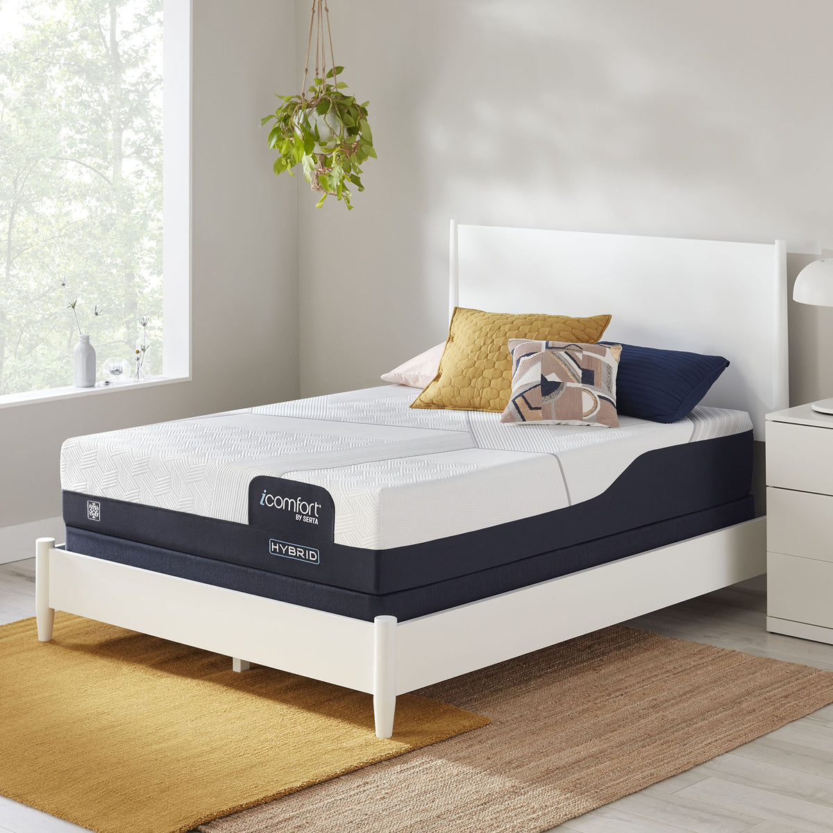 iComfort CF 1000 12" Hybrid Medium Mattress