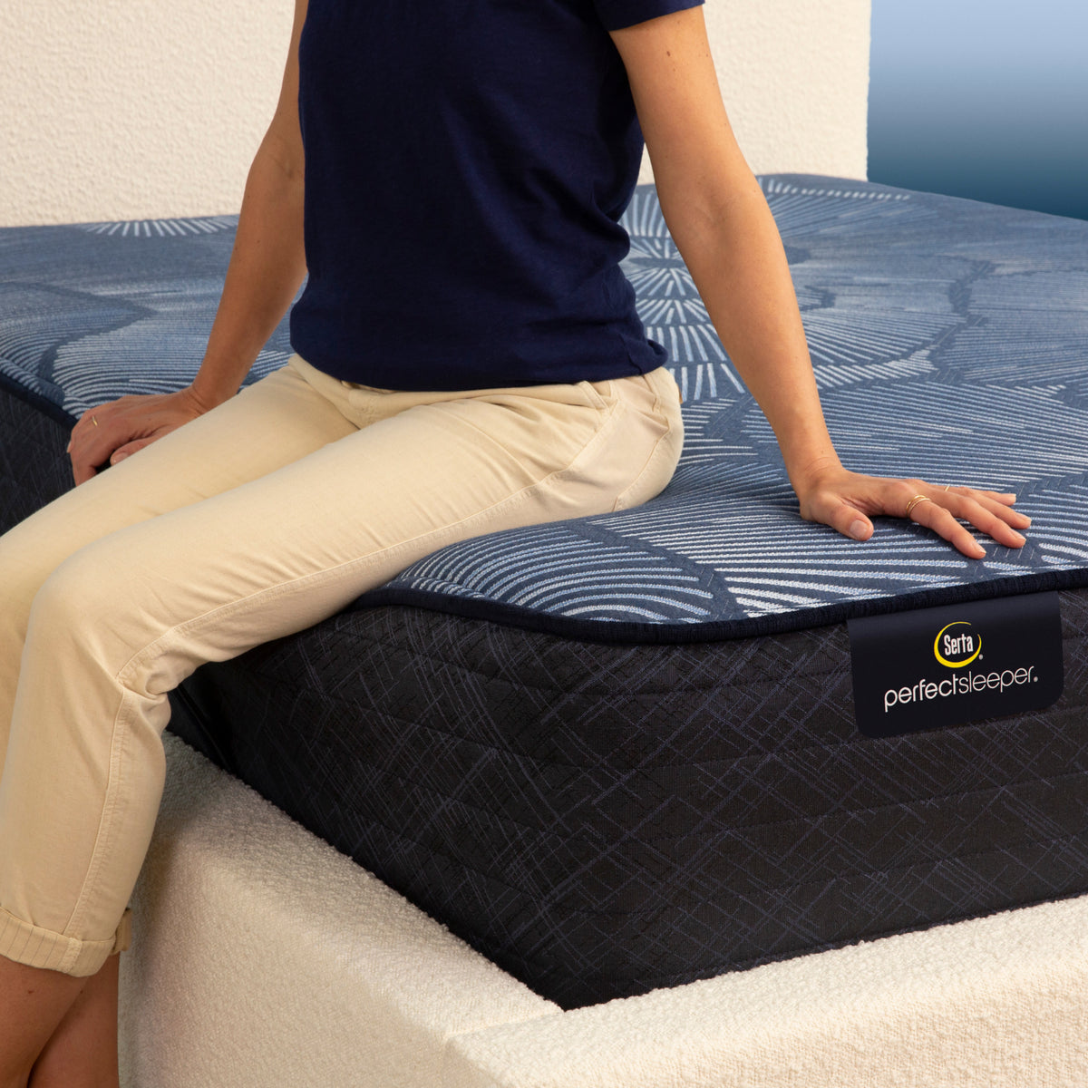 Perfect Sleeper Dazzling Night 12" Hybrid Firm Mattress